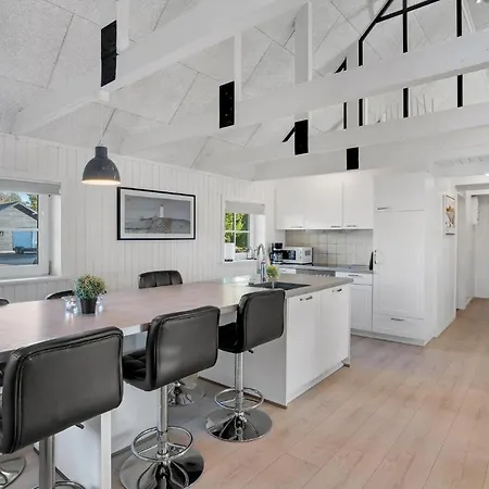 3 Bedroom Beautiful In * Norre Nebel